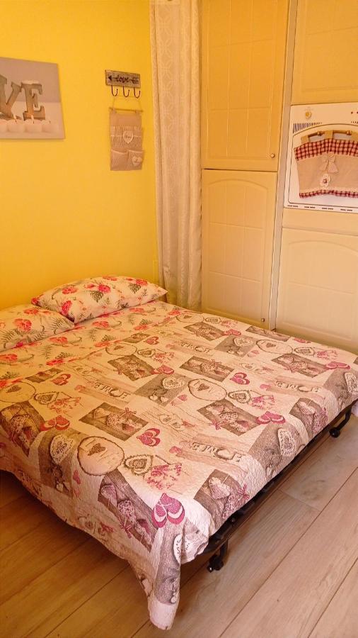 Sweet Home Castelletto sopra Ticino Eksteriør billede